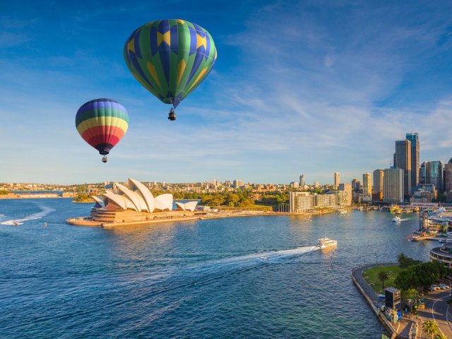 2025-2026 NRMA Insurance Ashes Series Official Ticket Package to watch the 1st & 2nd Australia v England Tests with Sydney – image