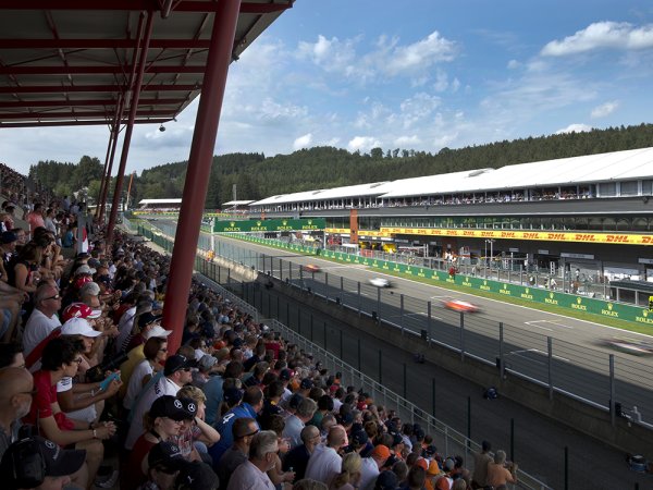 Gold 1 Pit Covered Grandstand