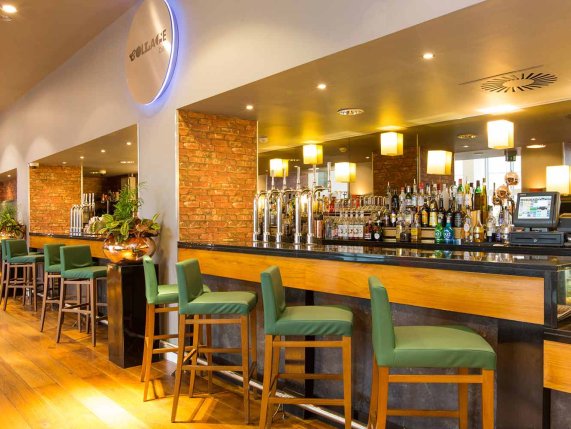 Radisson Blu hotel bar 