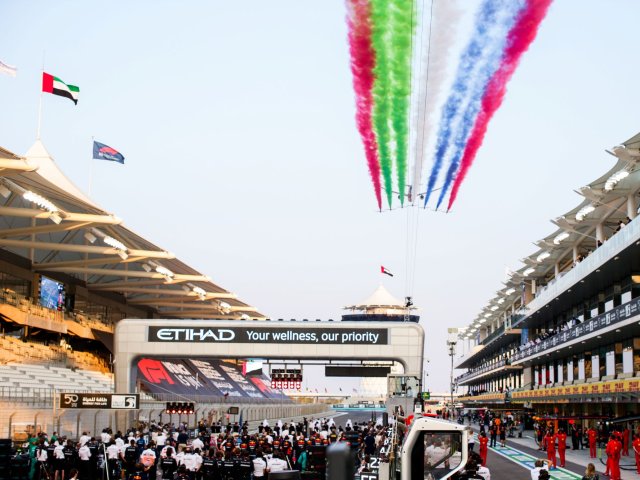 Abu Dhabi Grand Prix 4 night hotel Yas Island package