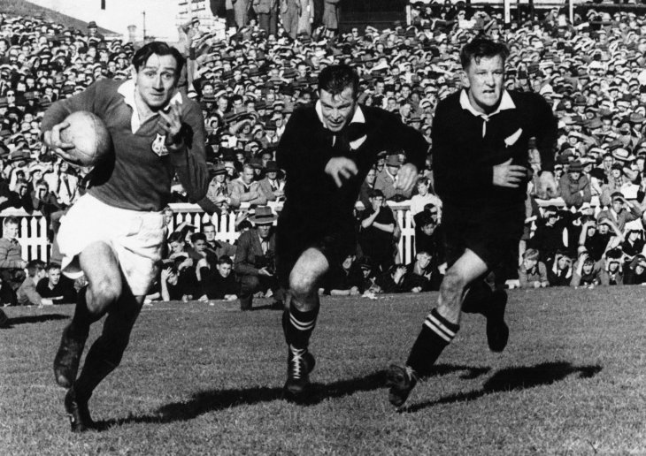 black and white rugby image