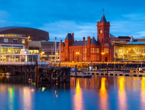 Hotel accommodation in Cardiff - Watch Wales Rugby live with Gullivers Sports Travel