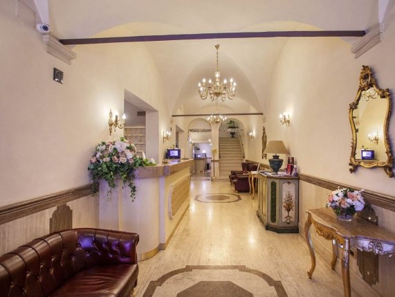 Hotel Cavour Bologna Italy reception