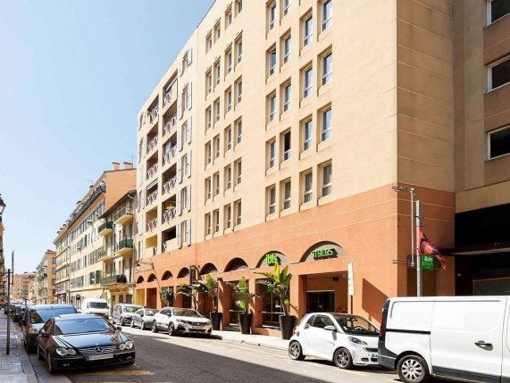 Ibis Styles Nice Vieux Port Hotel exterior
