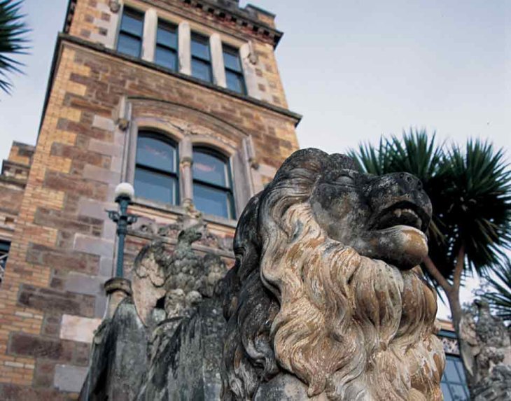 Larnach castle dunedin 