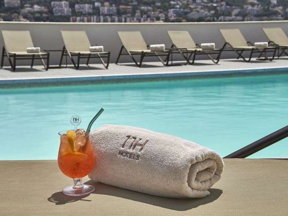 NH Hotel Nice roof pool