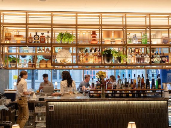 Novotel Sydney City Centre Hotel Bar image
