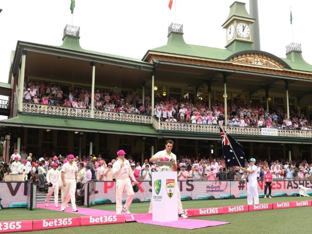 Official 2025-2026 NRMA Insurance Ashes Series official hotel & ticket packages for the 5th Test match - 7-nights in Sydney - image