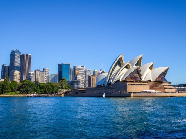 Official 2025-2026 NRMA Insurance Ashes Series official hotel & ticket packages for the fifth Test match - 6-nights in Sydney - image.jpg
