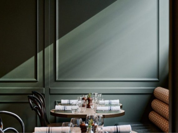 Rydges Melbourne dining area image