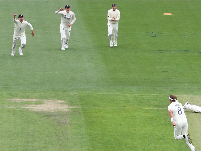 The 2025-26 NRMA Insurance Ashes Series Official Ticket Package to watch the 3rd & 4th Tests – Googly – Green