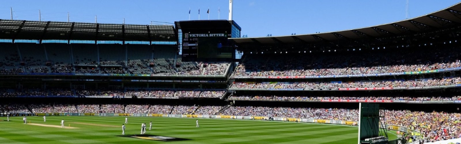 The 2025-26 NRMA Insurance Ashes Series Official Ticket Package to watch the 3rd & 4th Test matches – Googly – Platinum image