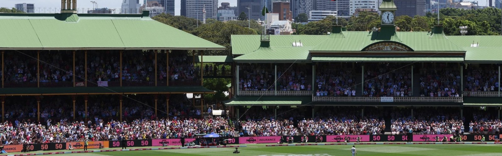 The 2025-26 NRMA Insurance Ashes Series Official Ticket Package to watch the final two Test matches – Tailender Tour image