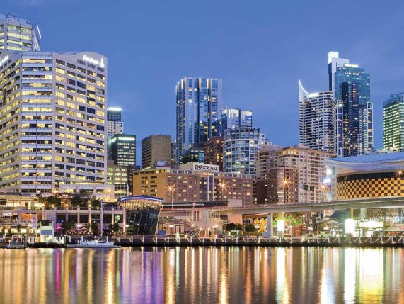 Parkroyal darling harbour exterior 