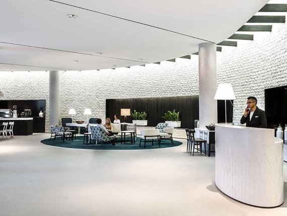 Parkroyal darling hotel lobby 
