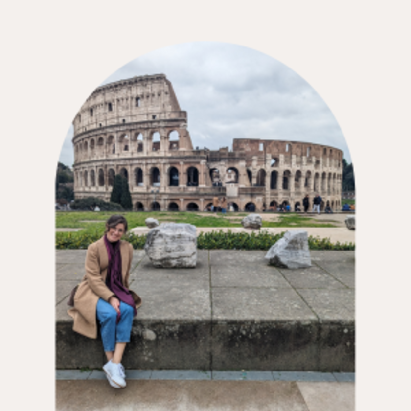 woman at colosseum